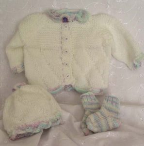 preemie and newborn knitting set