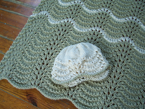 Organic Baby Wrapper Free Knit Pattern for Hat and Blanket