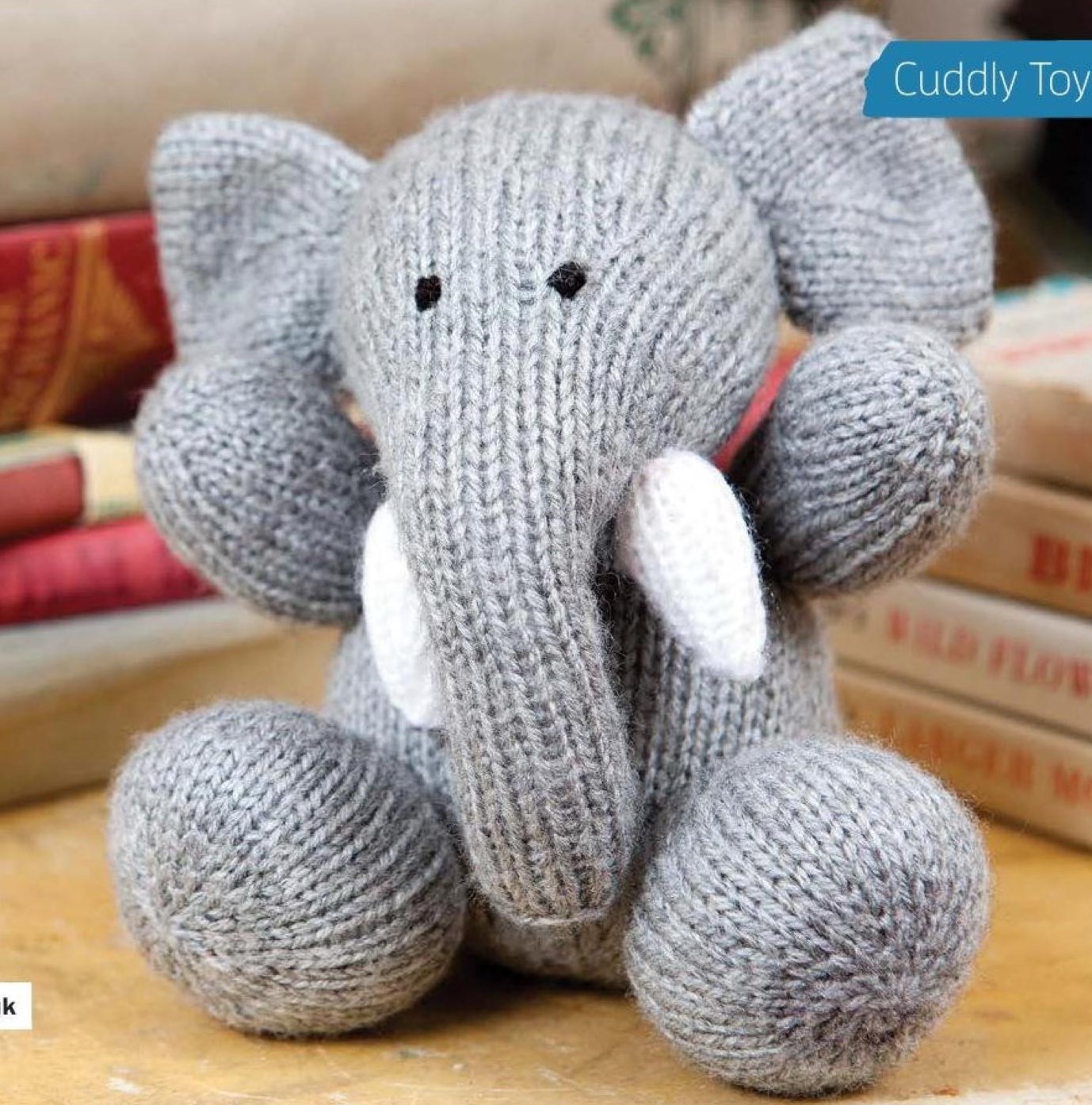 Toy elephant knitting pattern